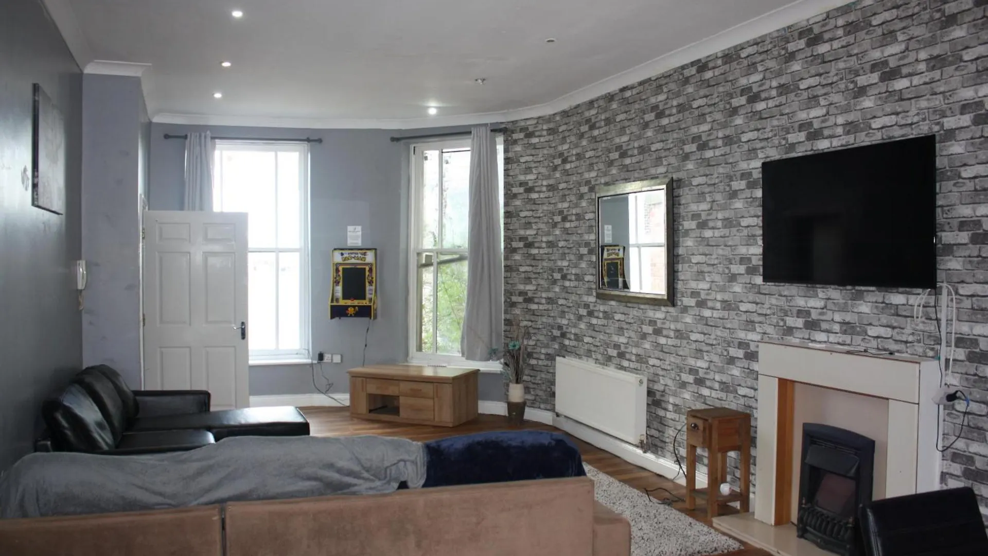 Large Central Apartment 뉴캐슬어폰타인 0*,